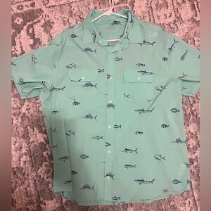 Field & Stream size XL green & blue fish shirt